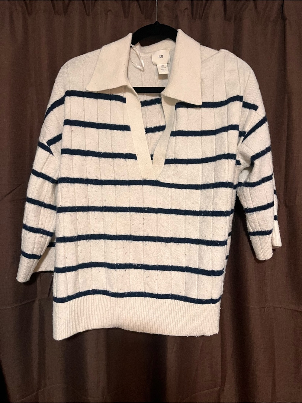H&M White Sweater with Navy Stripes V-Neck Collared Knit